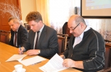 Umowa na opracowanie kompleksowego projektu budowlanego budowy dróg wewnętrznych i placów manewrowych